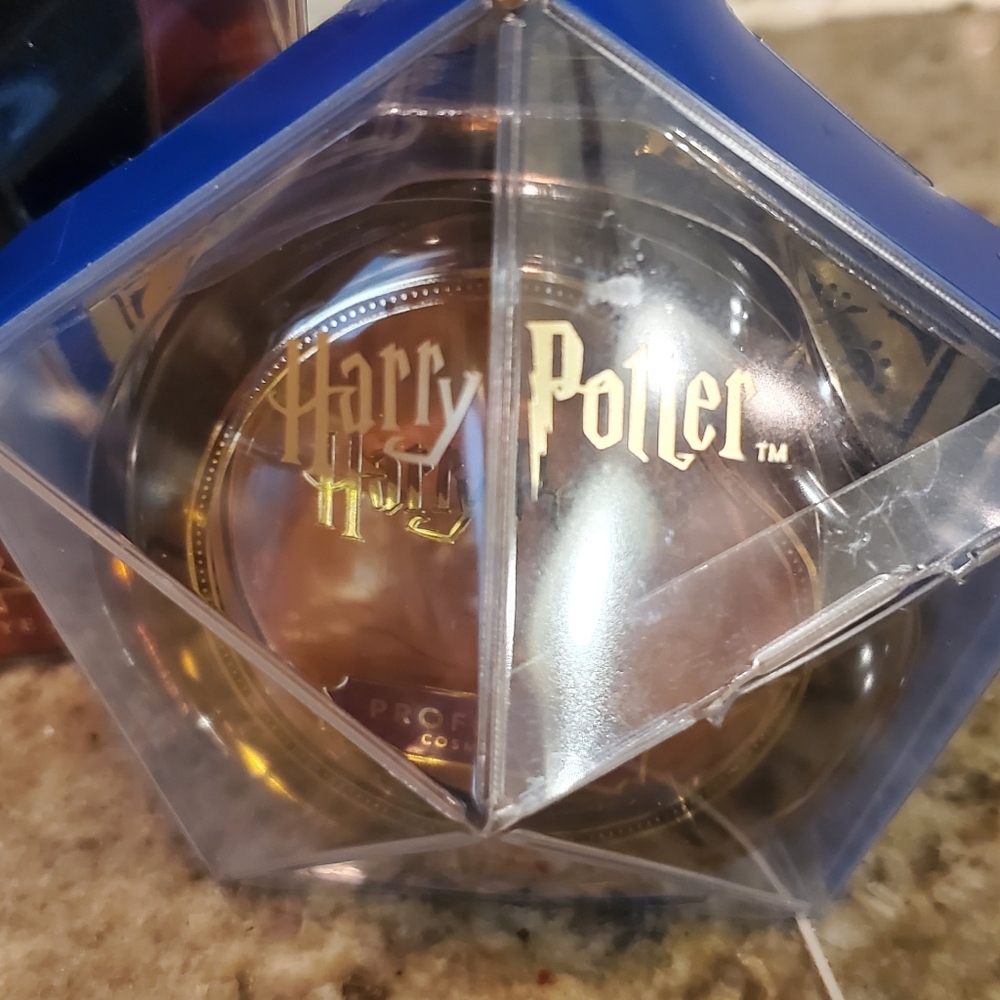 Profusions Harry‎ Potter Hogwarts Holiday Night Set Golden Snitch Chocolate Frog - Picture 4 of 7